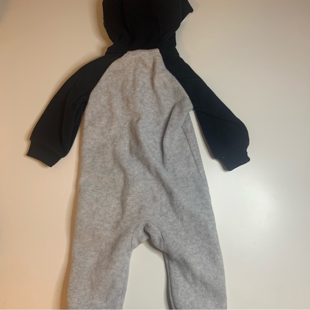 Carter's Penguin Hooded Footie - Black and Gray - Picture 6 of 6